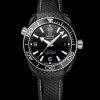 39.5 mm, black ceramic on rubber strap