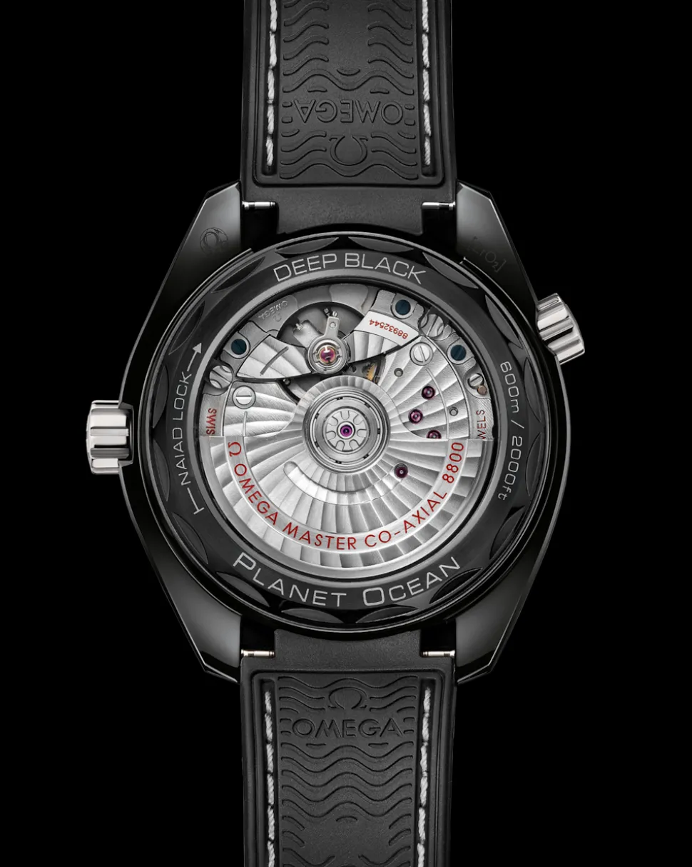 39.5 mm, black ceramic on rubber strap