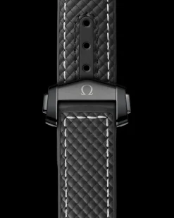 39.5 mm, black ceramic on rubber strap