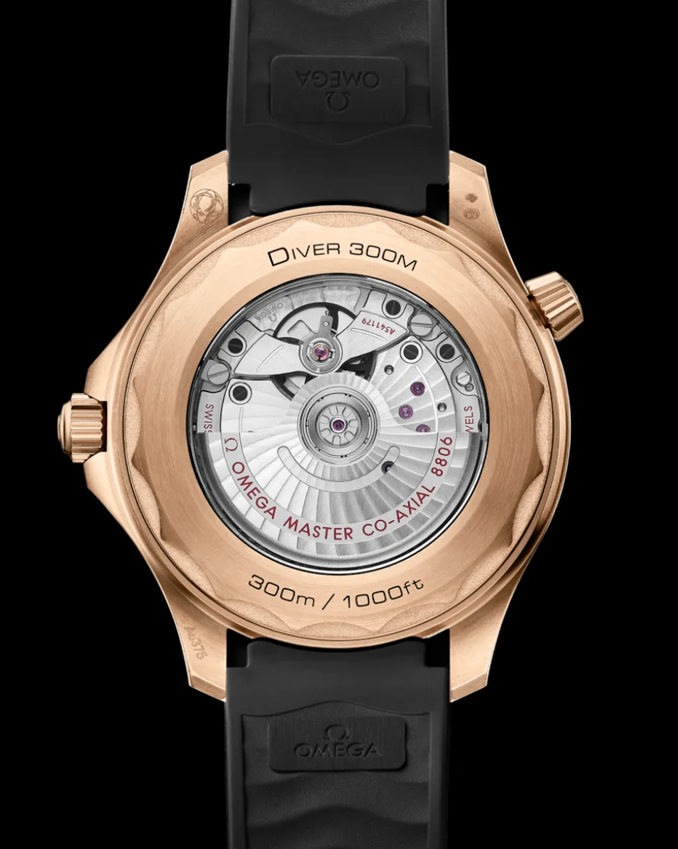 42 mm, Bronze gold on rubber strap