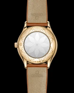26 mm, Moonshine™ gold on leather strap