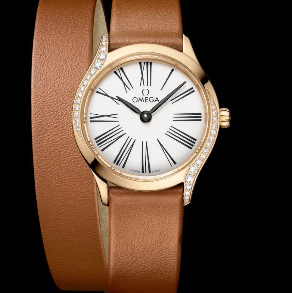 26 mm, Moonshine™ gold on leather strap