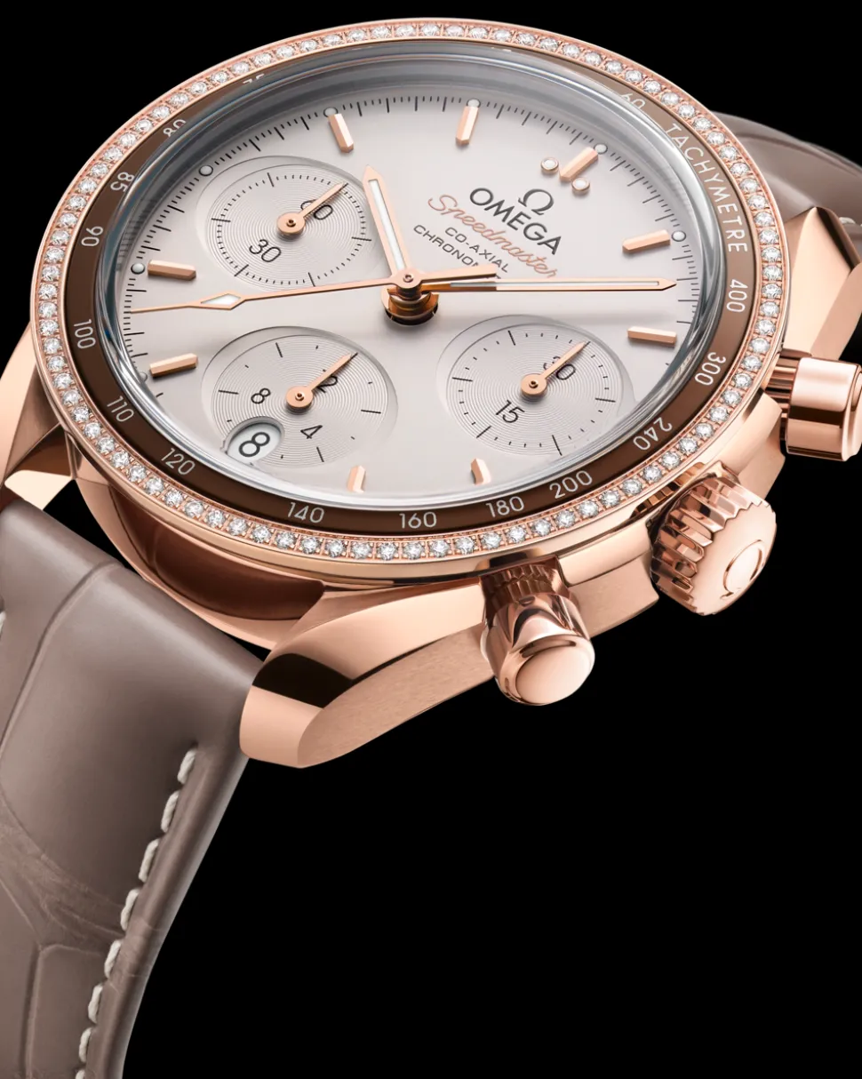 38 mm, Sedna™ gold on leather strap