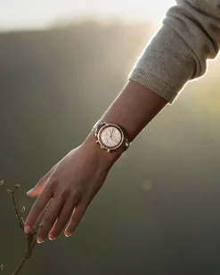38 mm, Sedna™ gold on leather strap