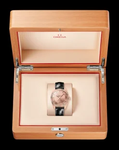 41 mm, Sedna™ gold on leather strap