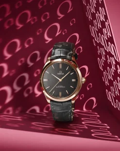 40 mm, Sedna™ gold on leather strap