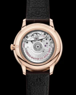 40 mm, Sedna™ gold on leather strap