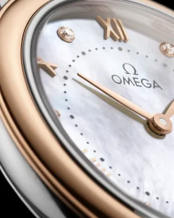 30 mm, steel ‑ Sedna™ gold on leather strap