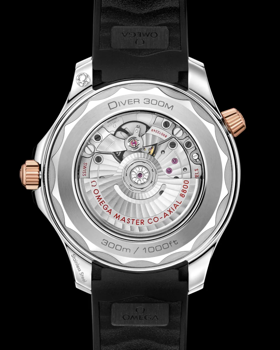 42 mm, steel ‑ Sedna™ gold on rubber strap