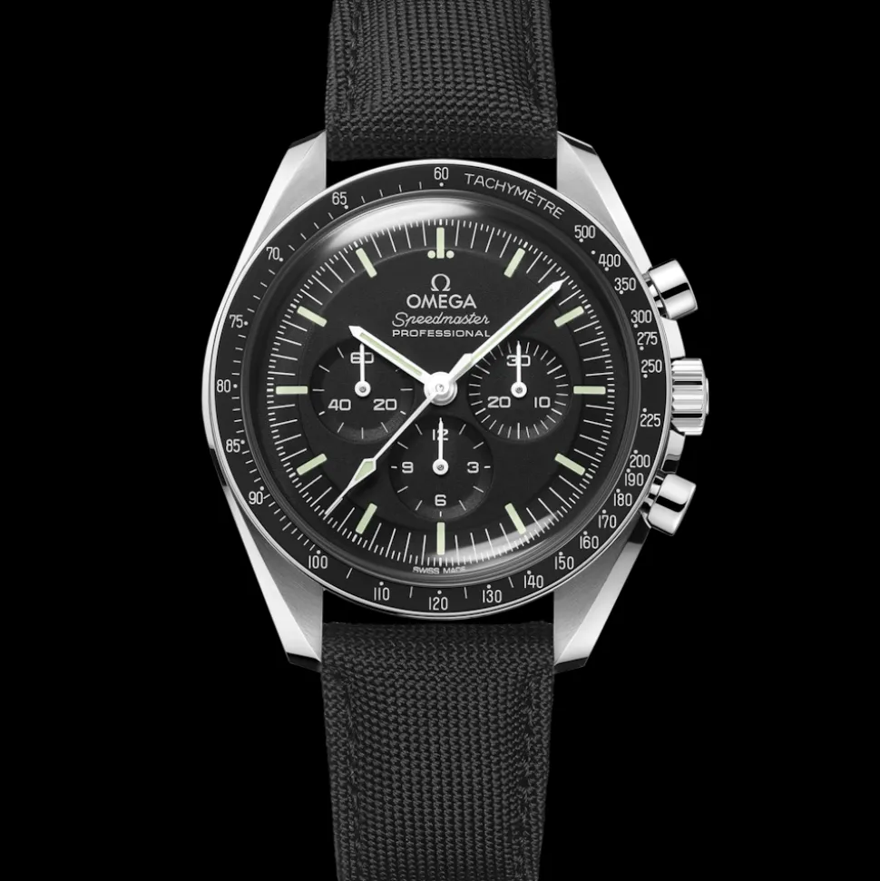 42 mm, steel on coated nylon fabric strap
