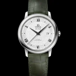39.5 mm, steel on leather strap