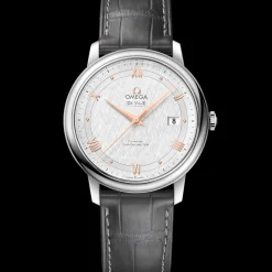 39.5 mm, steel on leather strap