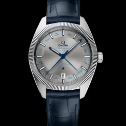 41 mm, steel on leather strap