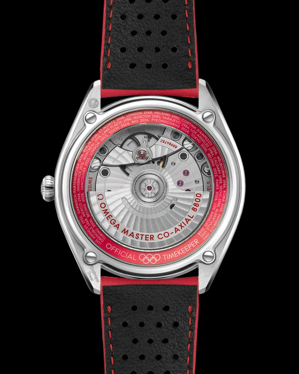 39.5 mm, steel on leather strap