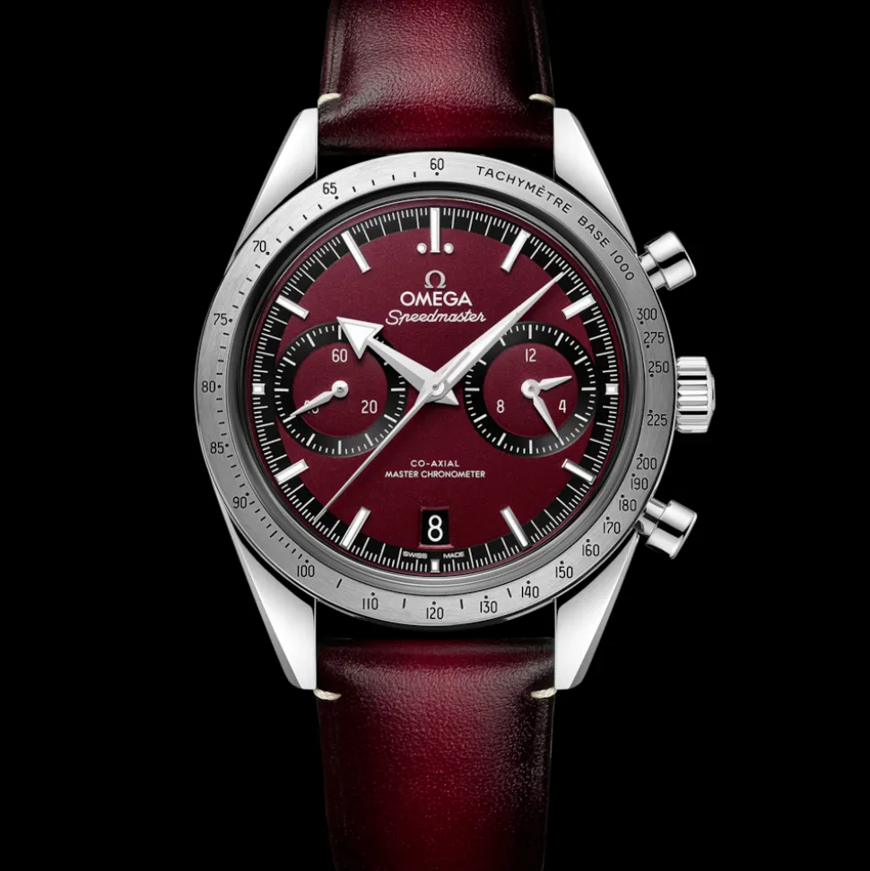 40.5 mm, steel on leather strap