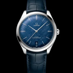 40 mm, steel on leather strap