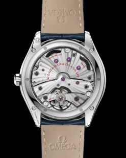 40 mm, steel on leather strap