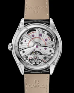 40 mm, steel on leather strap