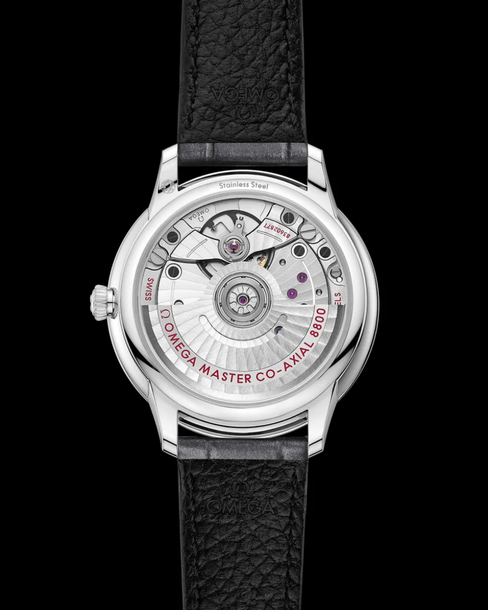 34 mm, steel on leather strap