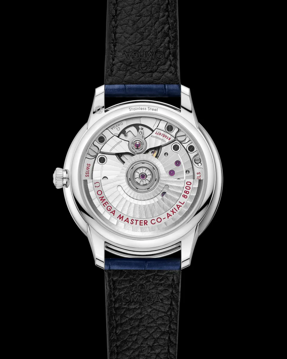 34 mm, steel on leather strap