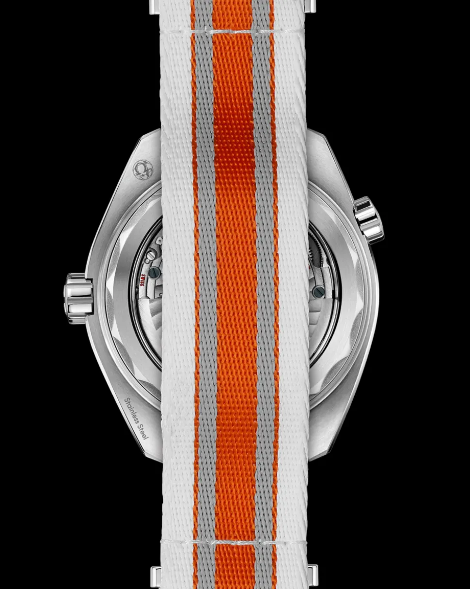 43.5 mm, steel on NATO strap