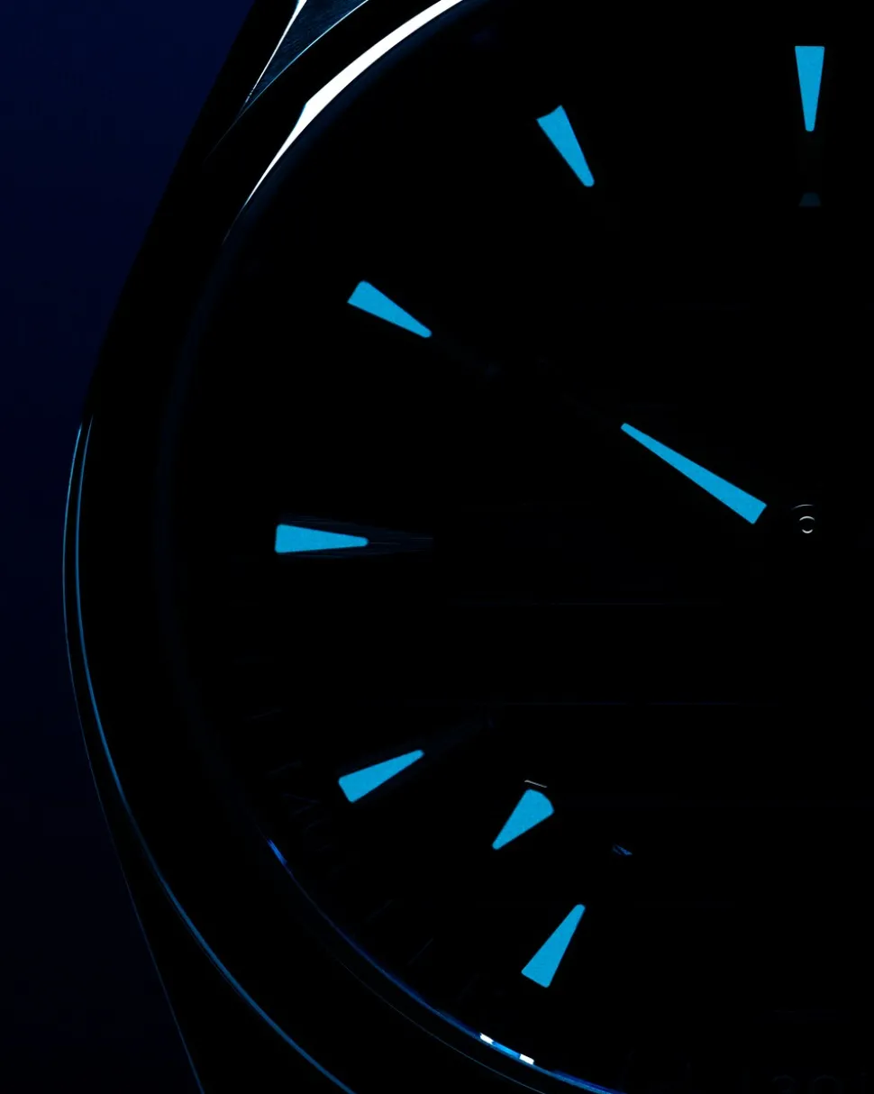41 mm, steel on rubber strap