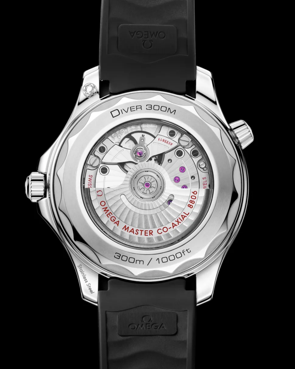 42 mm, steel on rubber strap