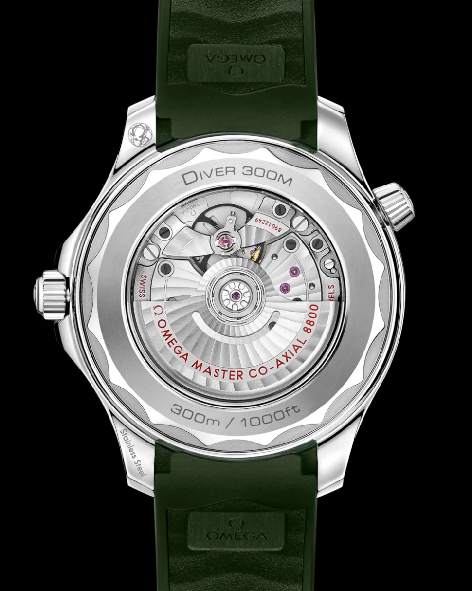 42 mm, steel on rubber strap