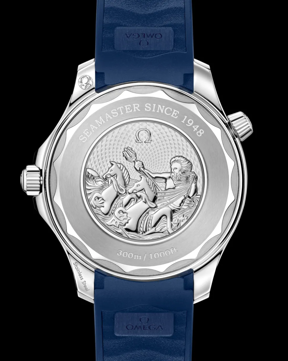 42 mm, steel on rubber strap