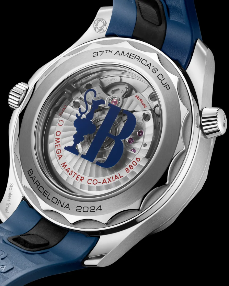 42 mm, steel on rubber strap