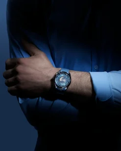 43 mm, steel on rubber strap