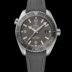 43.5 mm, steel on rubber strap