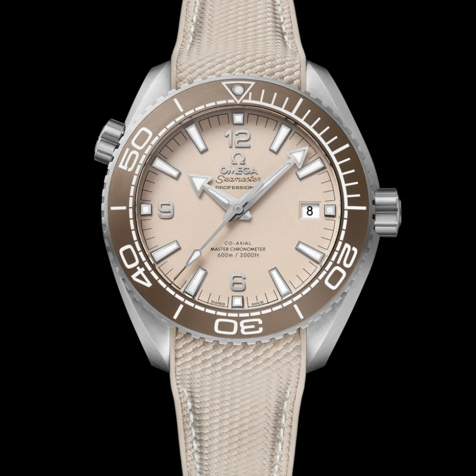 43.5 mm, steel on rubber strap