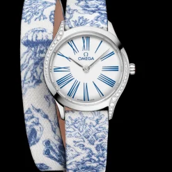 26 mm, steel on toile de jouy