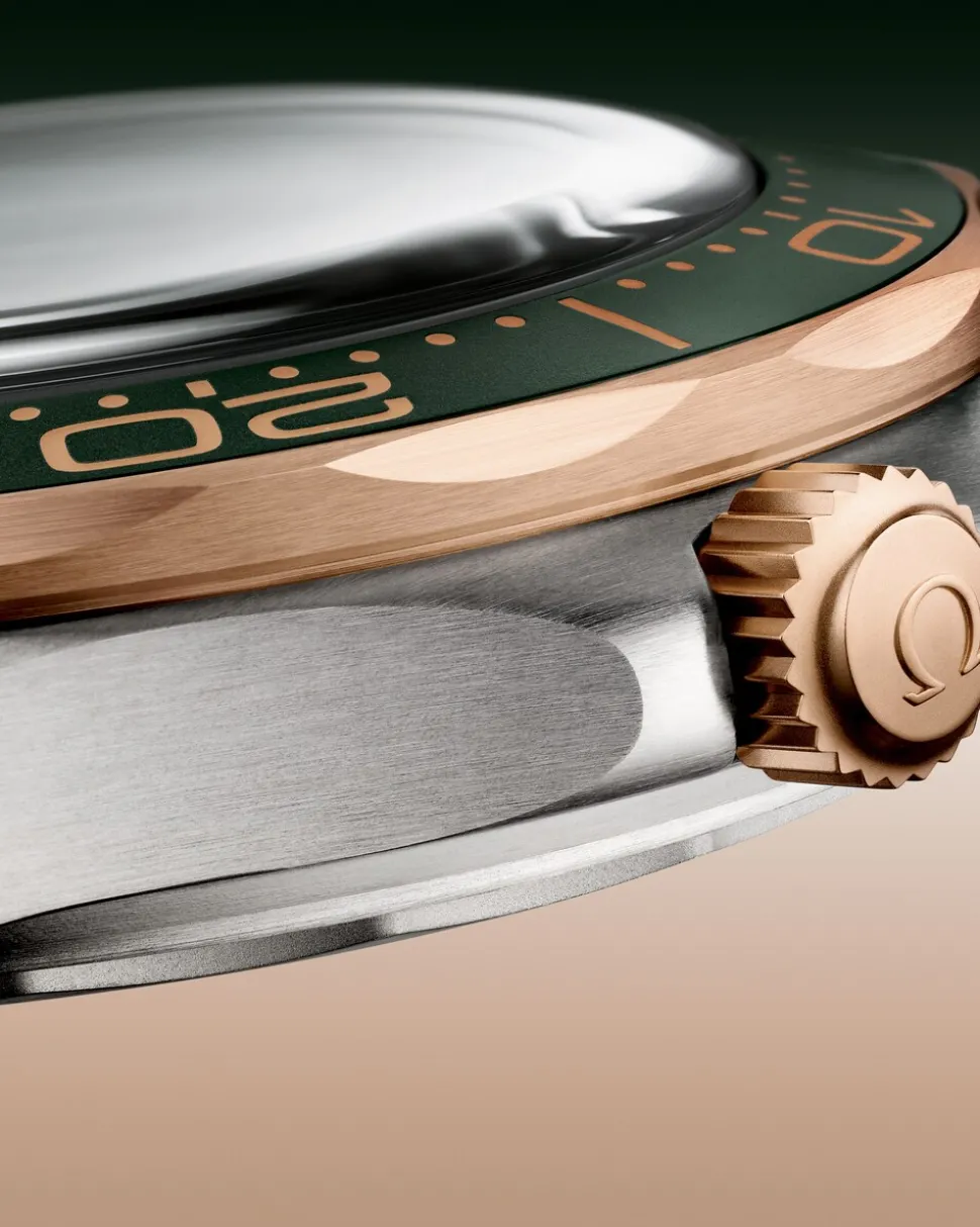 42 mm, titanium ‑ Bronze gold on titanium