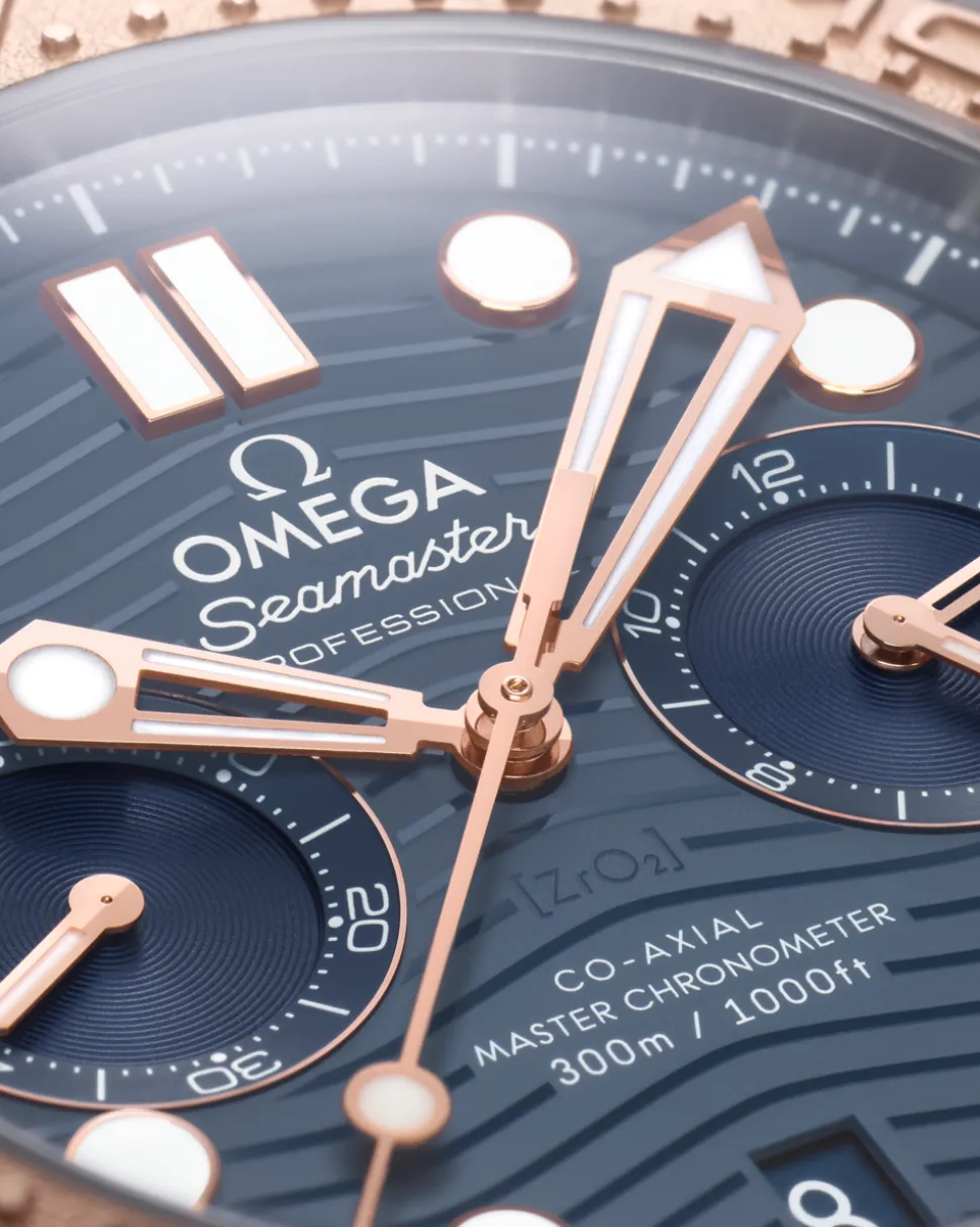 44 mm, titanium ‑ tantalum ‑ Sedna™ gold on titanium ‑ tantalum ‑ Sedna™ gold