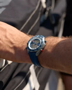 46.75 mm, titanium on rubber strap