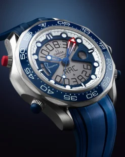 46.75 mm, titanium on rubber strap