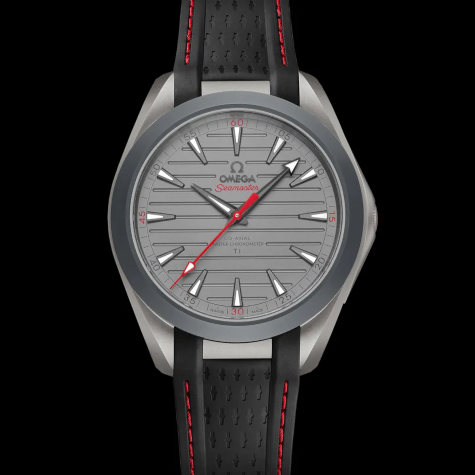 41 mm, titanium on rubber strap