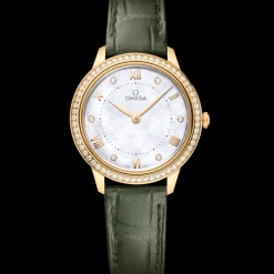 30 mm, yellow gold on leather strap