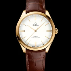 40 mm, yellow gold on leather strap