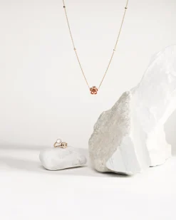 Ring, 18k red gold, mother‑of‑pearl