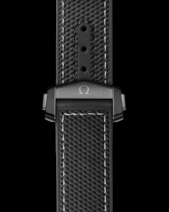 Seamaster Planet Ocean 600M black rubber strap with foldover clasp