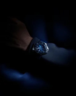 55x45 mm, O‑MEGASTEEL on rubber strap